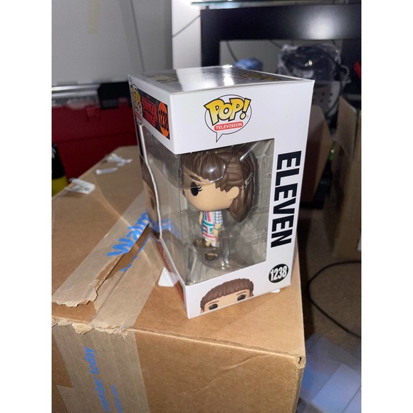 Funko Pop! Stranger Things: Eleven - Picture 3 of 6